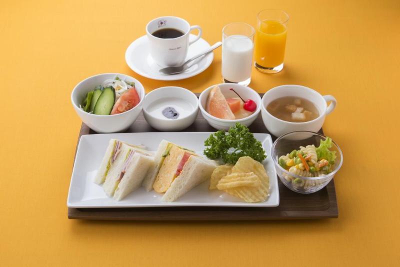 Shin Osaka Station Hotel Annex Buitenkant foto
