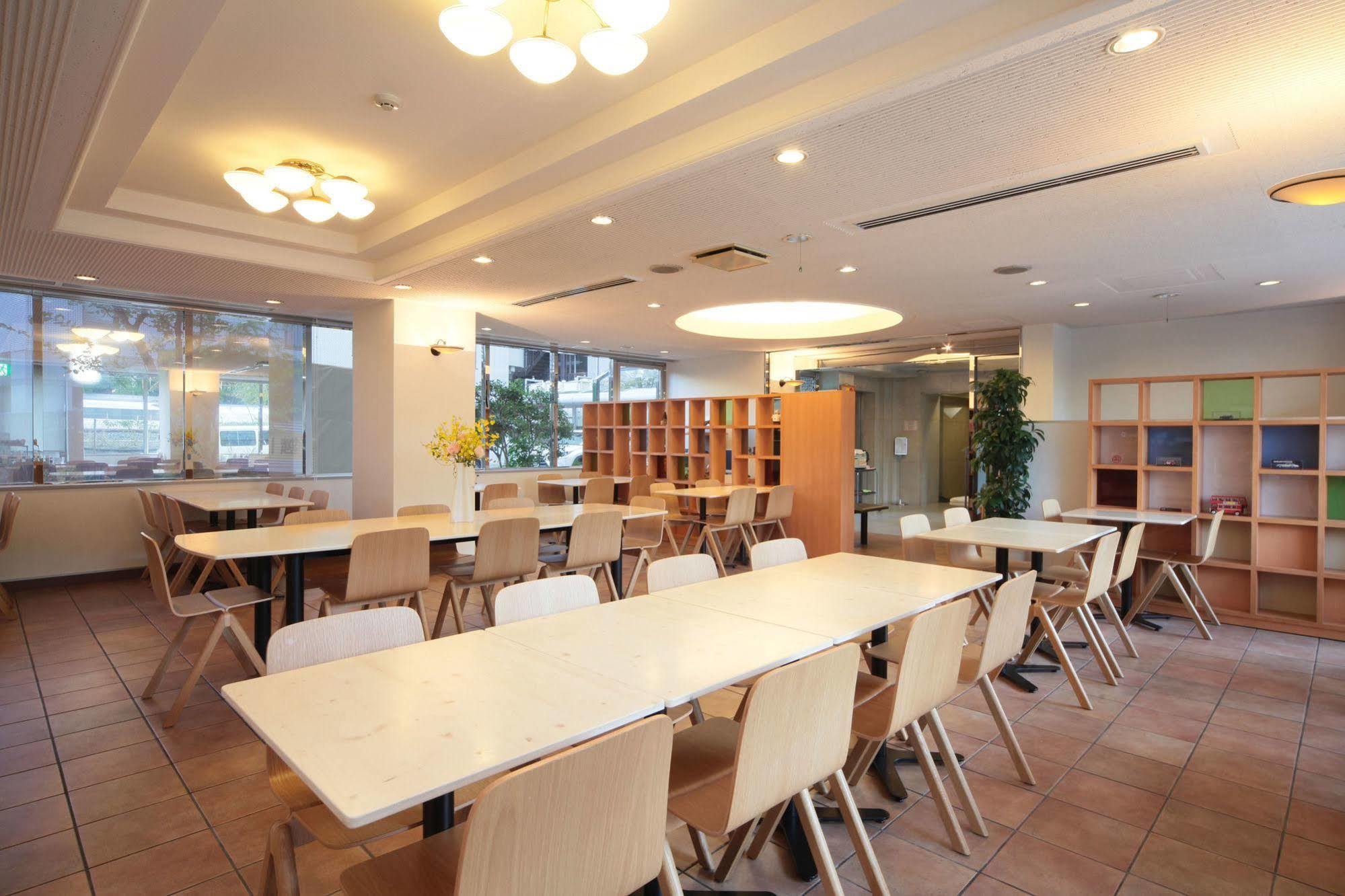Shin Osaka Station Hotel Annex Buitenkant foto